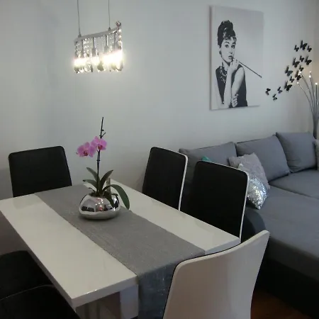 Viola Design Apartman *